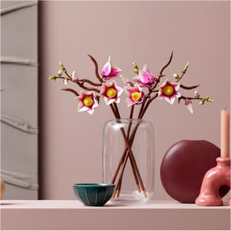 LEGO BOTANICALS MAGNOLIA 2