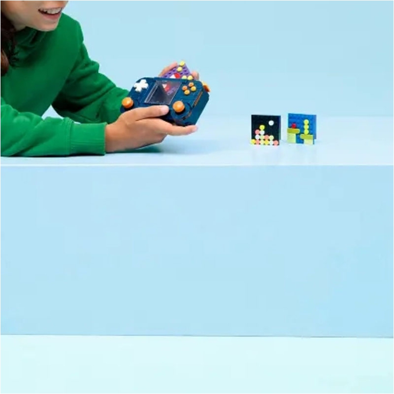 LEGO CREATOR CONSOLE DI  GIOCO RETRO 5