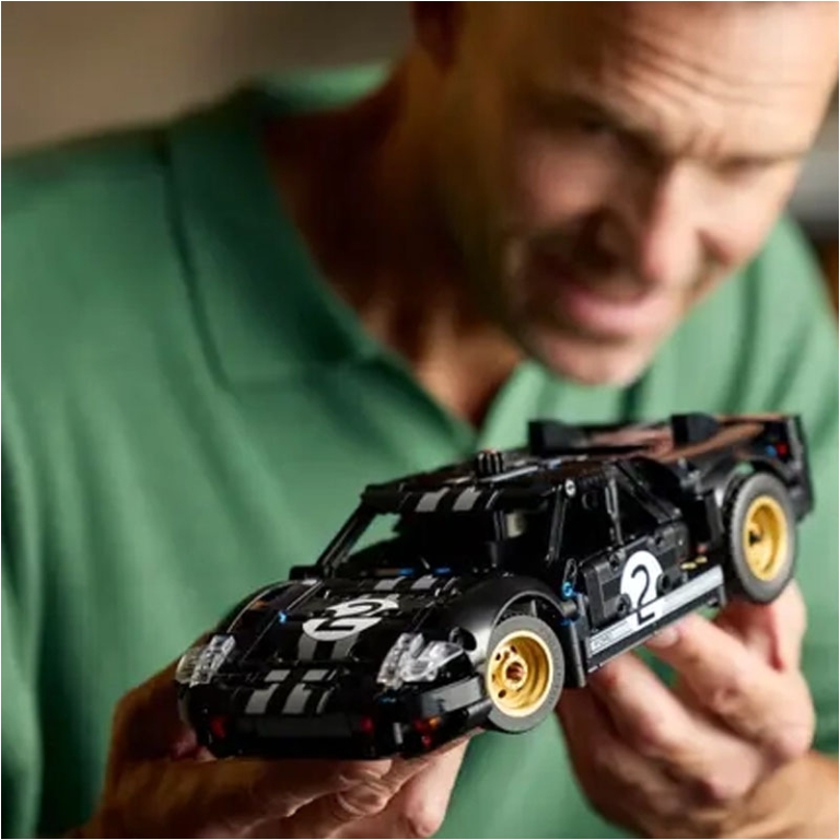 LEGO TECHNIC AUTO DA CORSA FORD GT40 5