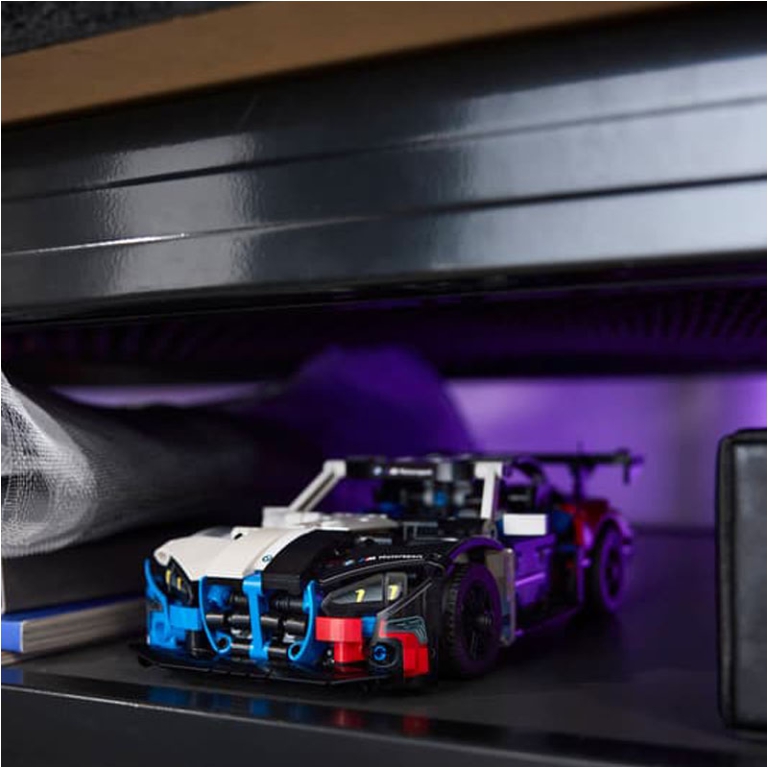 LEGO TECHNIC BMW M4 GT3 5