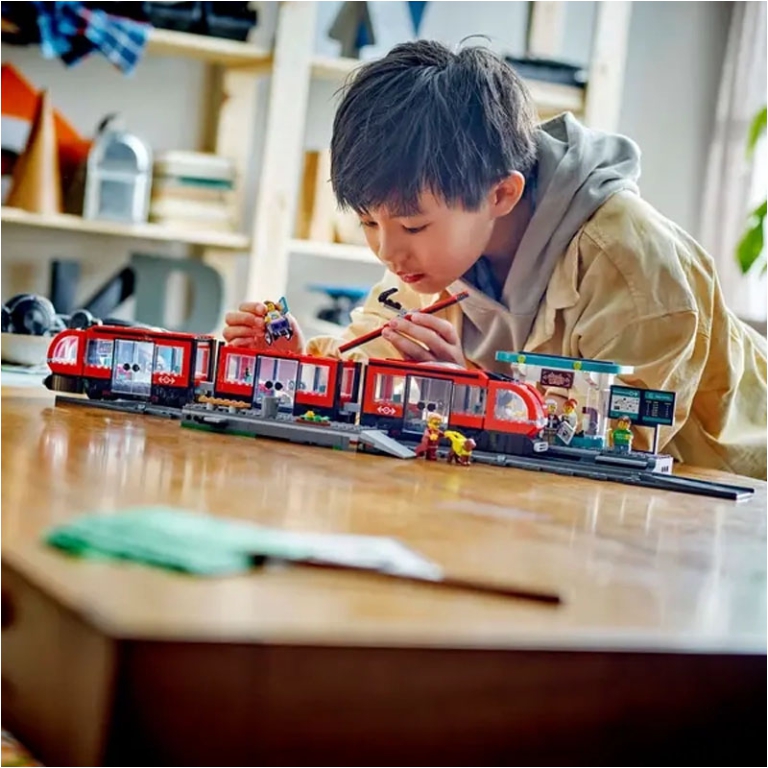 LEGO CITY TRAM E FERMATA DEL TRAM 5