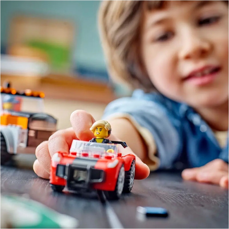 LEGO CITY AUTOGRU E OFFICINA 5