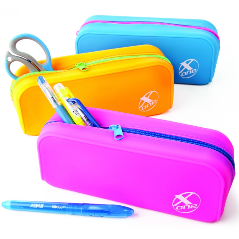 BUSTINA SCUOLA SILICONE  20X8X6 TOUCH RETTANGOLARE 2
