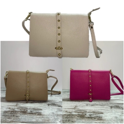 BORSA CON BORCHIE PELLE  CON TRACOLLA PICCOLA