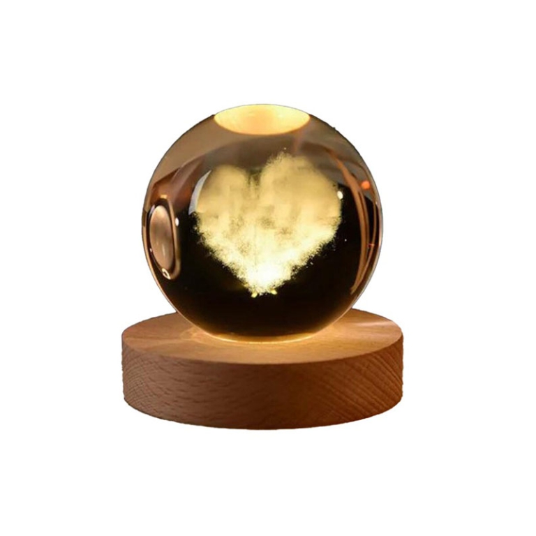 LAMPADA GLOBO CUORE D6 H8CM CON USB E GIFTBOX