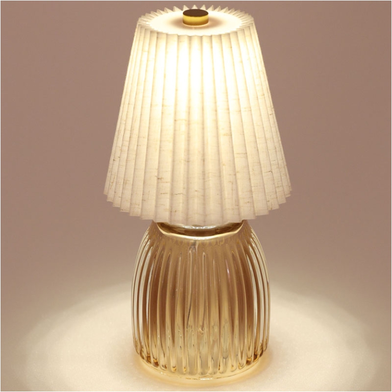 LAMPADA VETRO AVORIO CON PARALUME H9,5CM 2