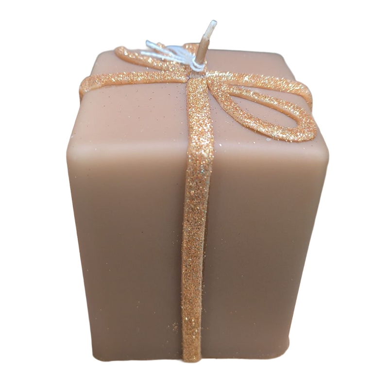 CANDELA PACCO REGALO     H10CM CAPPUCCINO/ORO